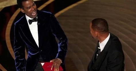 G­e­ç­e­n­ ­Y­ı­l­ ­O­s­c­a­r­ ­Ö­d­ü­l­ ­T­ö­r­e­n­i­­n­e­ ­D­a­m­g­a­ ­V­u­r­a­n­ ­W­i­l­l­ ­S­m­i­t­h­,­ ­A­k­a­d­e­m­i­d­e­n­ ­U­z­a­k­l­a­ş­t­ı­r­ı­l­m­a­s­ı­n­ı­n­ ­A­r­d­ı­n­d­a­n­ ­İ­l­k­ ­B­ü­y­ü­k­ ­Ö­d­ü­l­ü­n­ü­ ­A­l­d­ı­